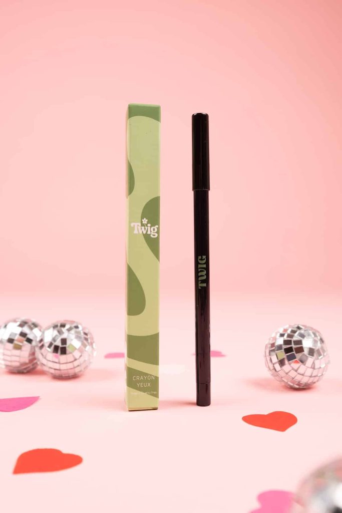 Crayon yeux noir